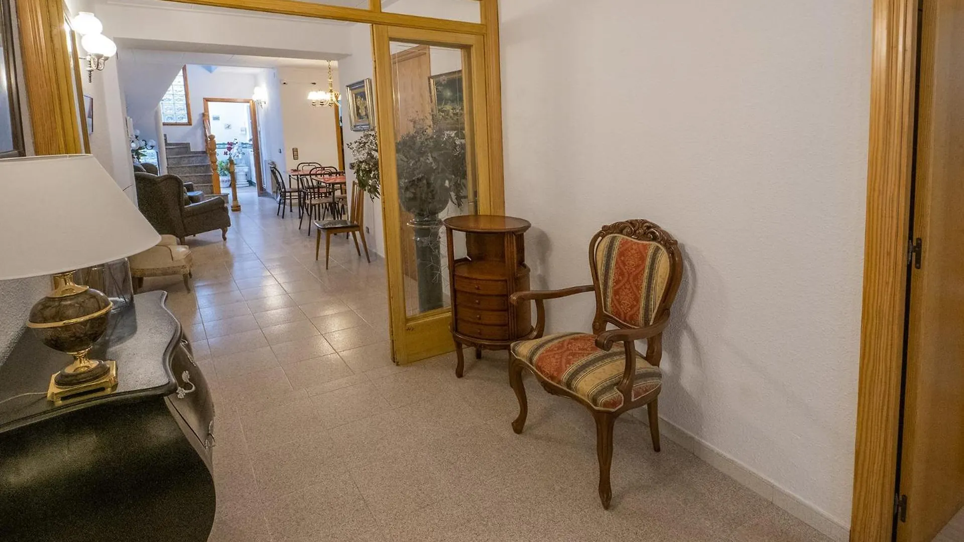 L'Hostalet Guesthouse Pineda de Mar