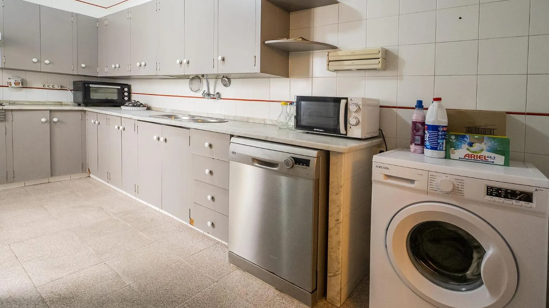 L'Hostalet Guesthouse Pineda de Mar Spain